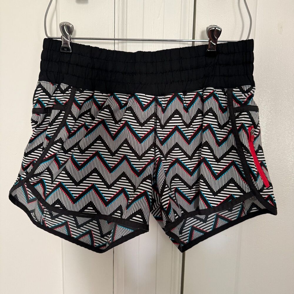 LULULEMON SEAWHEEZE Tracker Short II Size 12